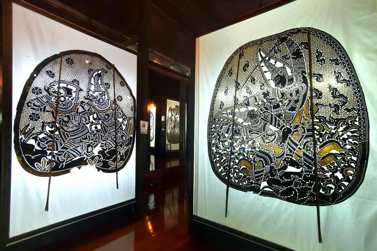 Ratchaburi: Private Floating &amp; Train Market + CAVE + Puppet