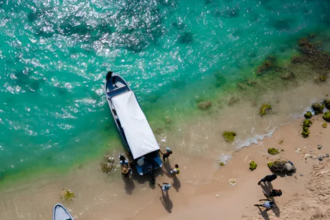 Cartagena: VIP Tour to Playa Tranquila with Snorkel and Lunch