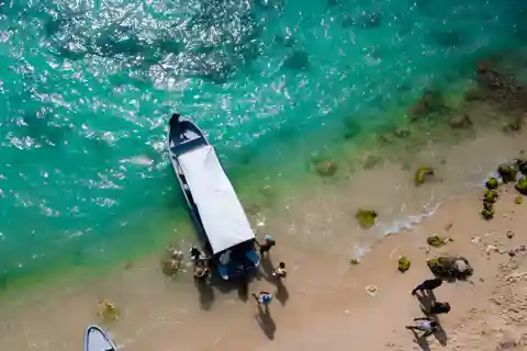 Cartagena: Excursão VIP à Playa Tranquila com Snorkel e Almoço