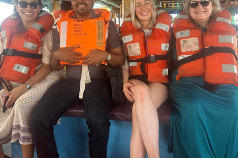 Mumbai: Elephanta Caves, Ferry Ride & Heritage Tour