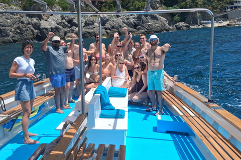 Boat trip from Amalfi: Party boat with music and drinks