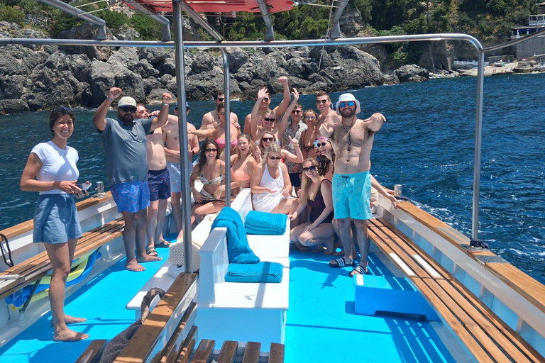 Boat trip from Amalfi: Party boat with music and drinks
