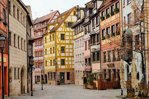 Nuremberg: Ao longo do Pegnitz pela Cidade Velha Tour guiado por você mesmo