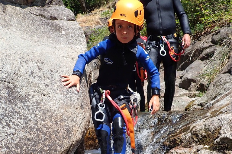Canyoning in Girona - Freser Inferior Canyon Canyoning in Girona - Freser inferior canyon