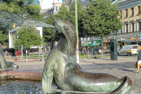 Helsinki: Guided Walking Tour of the Must-Sees with a French-Speaking Live Guide
