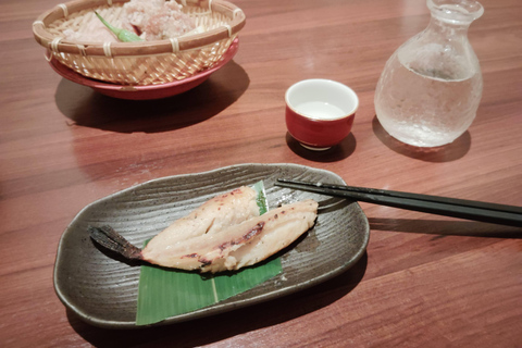 Iwakuni: Food and Drink Tour with Local Guide