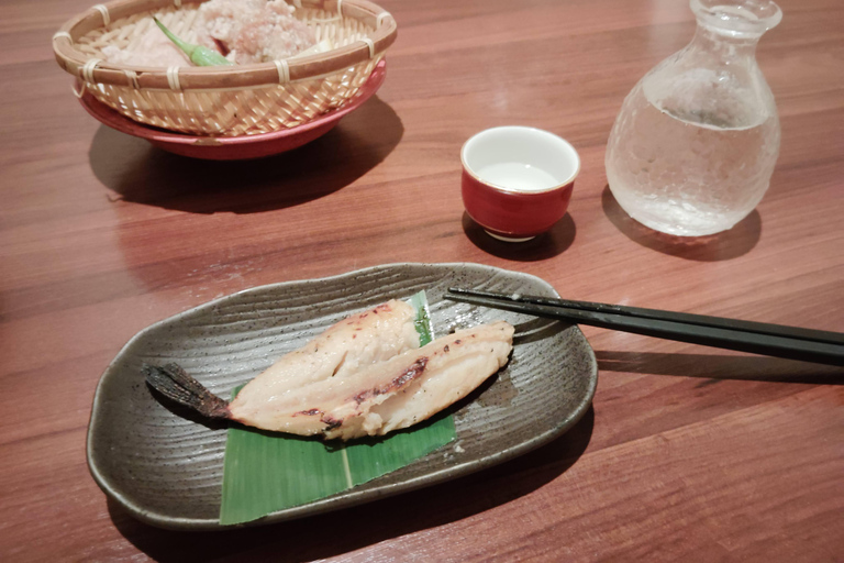 Iwakuni: Food and Drink Tour with Local Guide