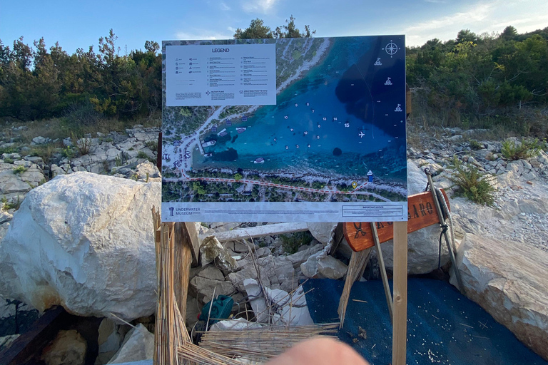 Split: Private Speedboat Charter 3 Islands Half-Day Boat Tour with Blue Lagoon