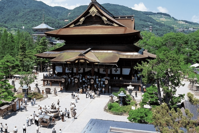 2-Day Private: Matsumoto Castle, Samurai Route & Japan Alps