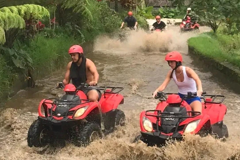 Ubud: Avventura in ATV nella giungla, tunnel della cascata di Bali e pranzoDoppia; ATV Quad Biking - con trasferimenti