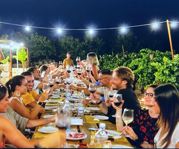 Dinner in the vineyard and wine tasting under the stars