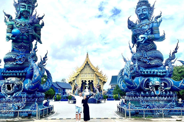 Chiangrai : Half Day Tour 3 Famous Temples / (Private tour)