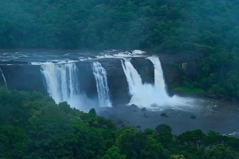 Kochi: Athirappilly Waterfalls Overnight Tour with Transfer