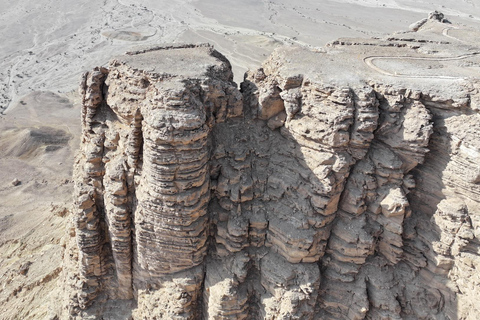 Desde Riad: Aventura en el confín del mundo y Darb Al-Manjoor