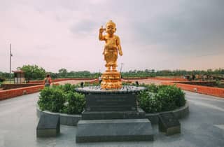 1 Tag Lumbini Tour ab Kathmandu mit Flug