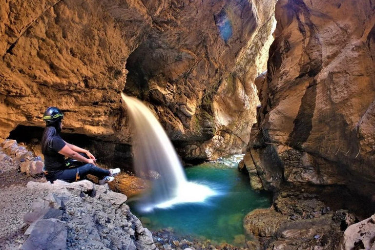 Erforsche den Mittelpunkt der Erde im Cañon de Autisha