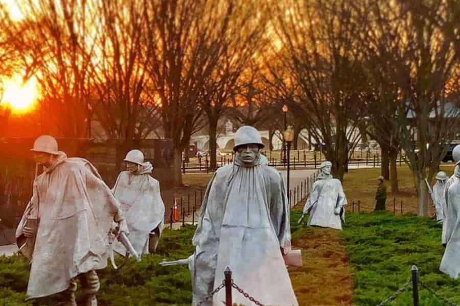 DC: Monumente und Denkmäler, National Mall Rundgang bei Sonnenuntergang. Foto: GetYourGuide