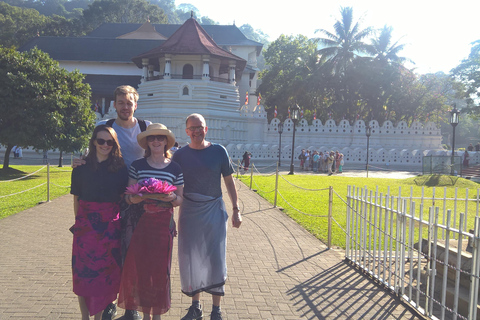 De Kandy a Kitulgala: Emocionante excursión de un día en balsa con Indika