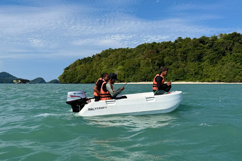 Langkawi: wycieczka z przewodnikiem na łódź Tuffy 300Langkawi: Wyprawa wędkarska z przewodnikiem na łodzi Tuffy 300