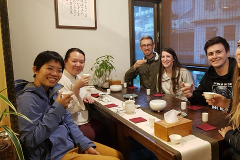 From Taipei: Maokong Gondola & Tea Culture Day Tour