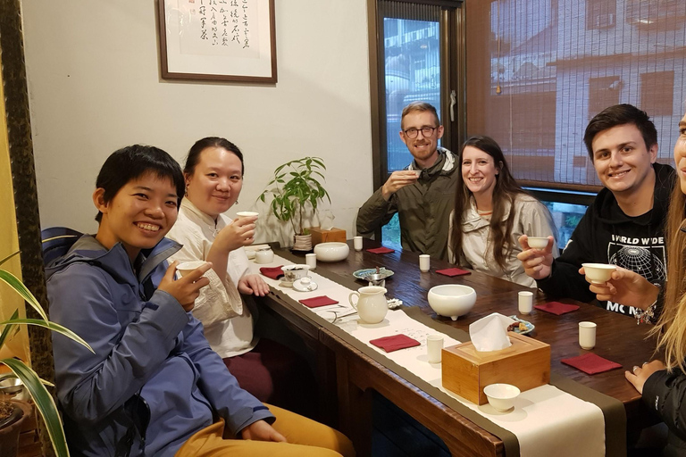 From Taipei: Maokong Gondola & Tea Culture Day Tour