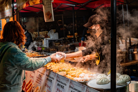 Magic of Auckland Nights: Scenic Views & Local Flavors