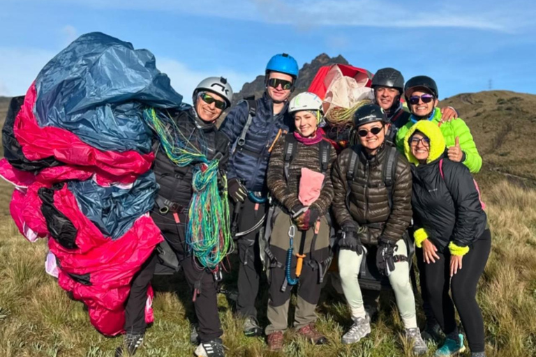 Quito: Tandem Paragliding Flight