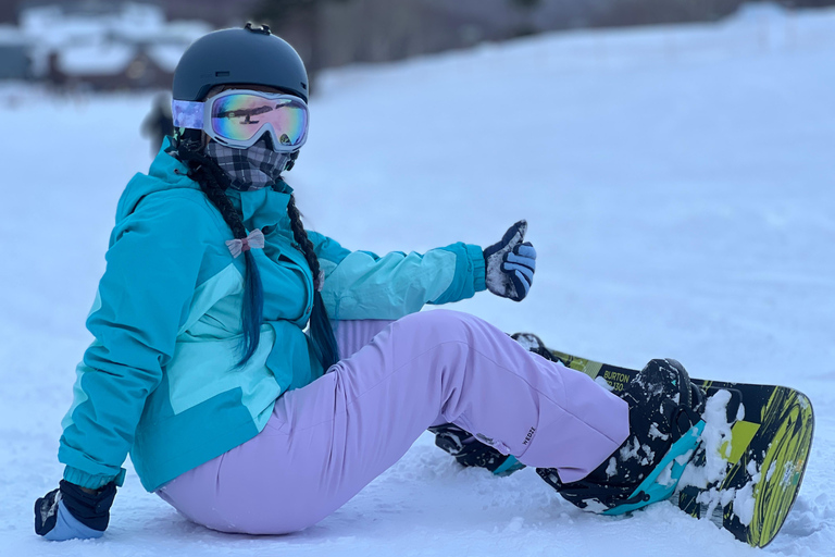 Sapporo: Private Ski & Snowboard Lessons with Hotel Transfer