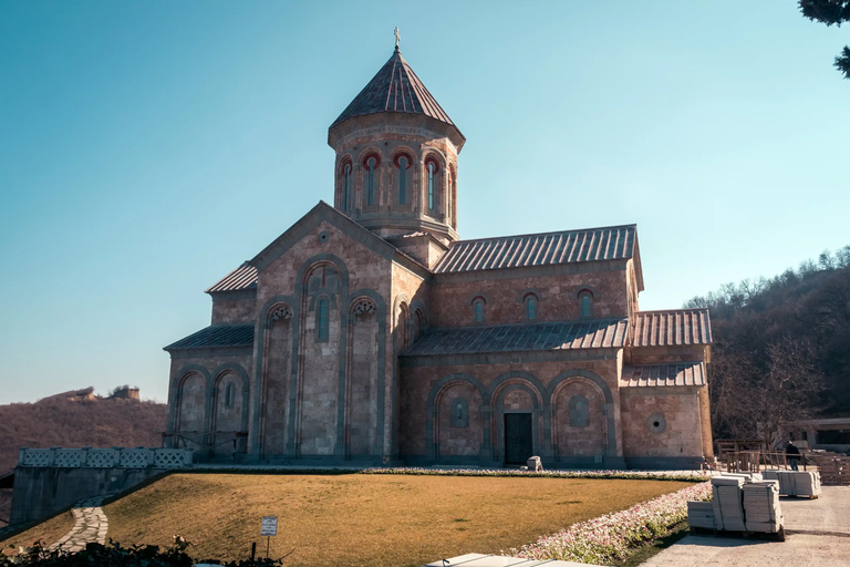 Tbilisi: 2-Day Kazbegi & Kakheti Tour with Wine Tasting