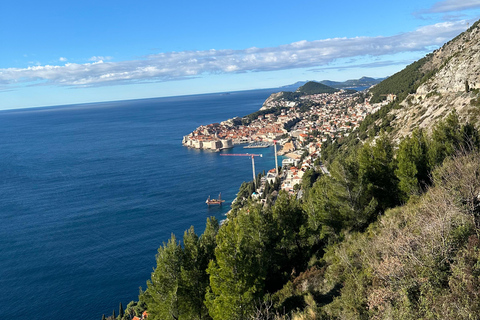 من تيرانا/دوريس: رحلة ليوم واحد إلى ساحل الجبل الأسود ودوبروفنيك