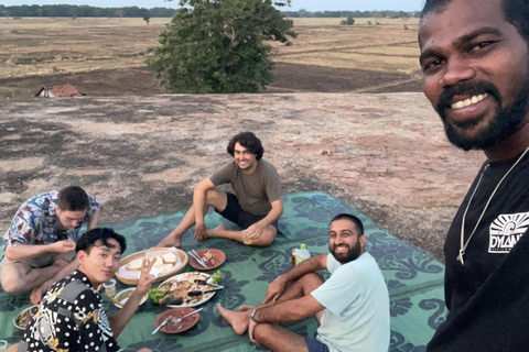 Arugam Bay: Jungle BBQ Experience with Hotel Pickup