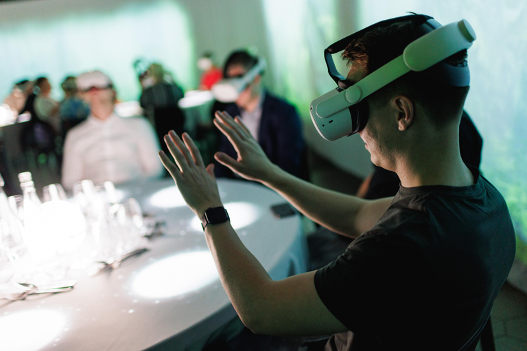 Tallinn: VR Dining Experience with 4-Course Meal