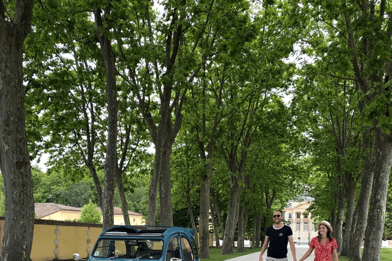 Margaux & Médoc private FULL day tour with a classic car