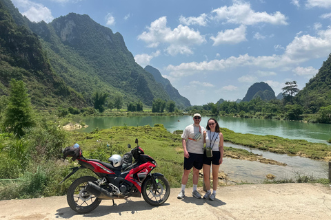 Cao Bang: Ban Gioc Waterfall Day Tour by Motorbike or Car Full-Day Car Tour with a Local Guide