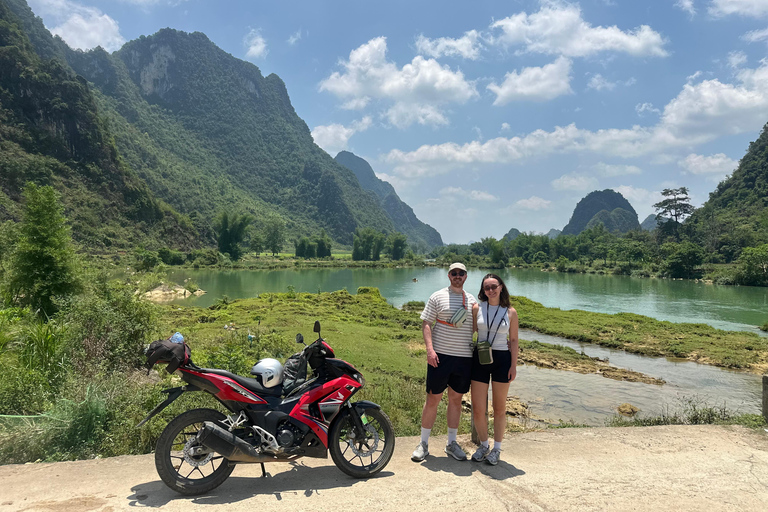Cao Bang: Ban Gioc Waterfall Day Tour by Motorbike or Car Full-Day Car Tour with a Local Guide
