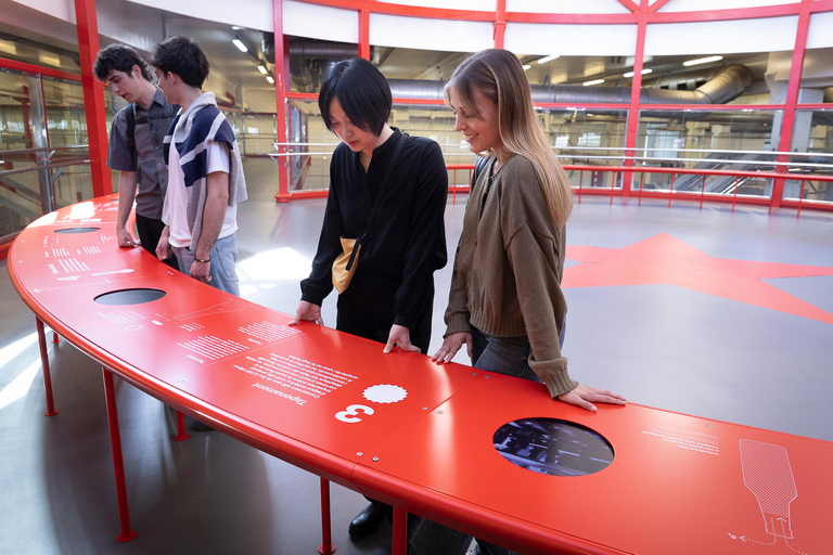 Barcelone : Visite guidée et dégustation de la brasserie Estrella DammVisite en anglais avec dégustation de bières spéciales Hiver-printemps 2025