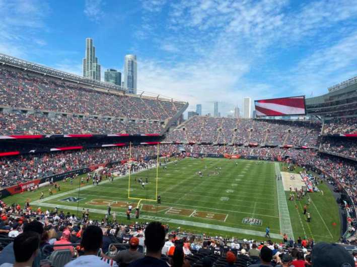 Chicago: Chicago Bears Football Game Ticket at Soldier Field