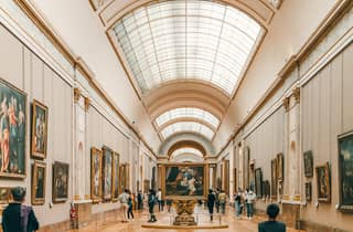Paris: Eintrittskarte für den Louvre mit Unterstützung durch einen Gastgeber
