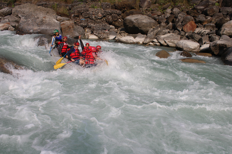 Pokhara halvdag vitt vatten: Rafting i övre SetiPokhara äventyr