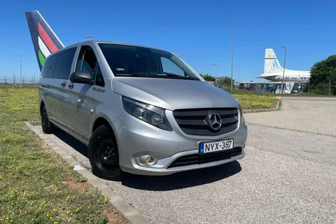 Budapest: BUD Flygplats Privat Transfer Service In och Ut