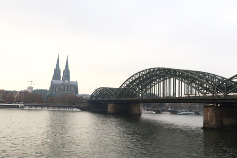 Von Amsterdam aus: Köln Weihnachtsmarkt TagestourGruppenreise