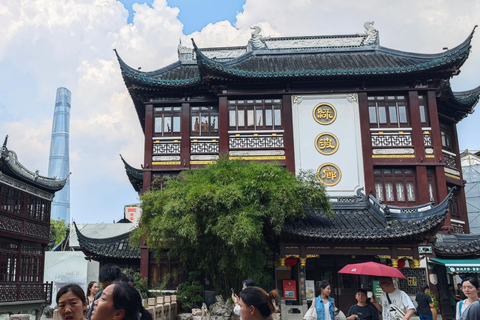 Shanghai: tour privato personalizzabile di 4 ore dei luoghi più importantiShanghai: tour di 4 ore con guida privata e macchina privata