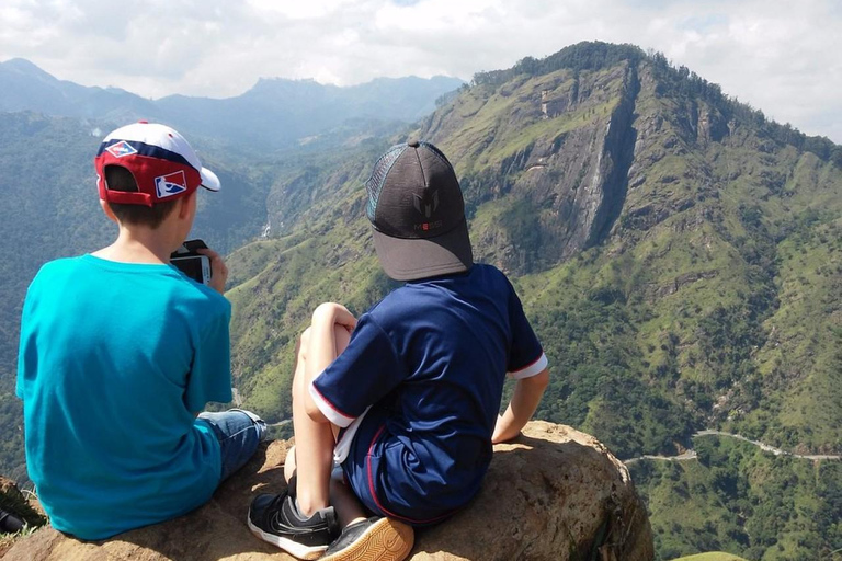 Colombo: Ella Day Trip with Nine Arch Bridge & Ravana Falls