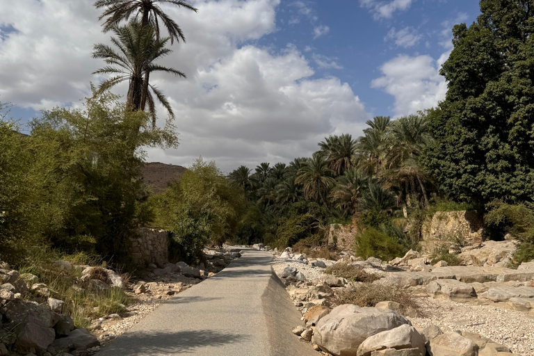 Oman : circuit de 4 jours dans le Wadi, à Sur, dans le désert, à Nizwa et à Mascate