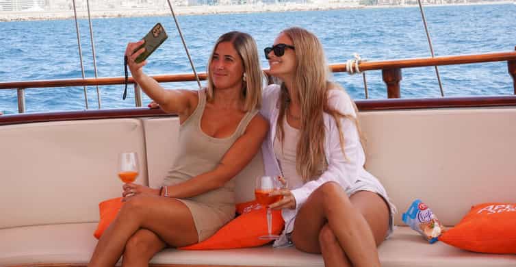 Barcelona: Sunset Sailing Cruise with Live Music photo 19