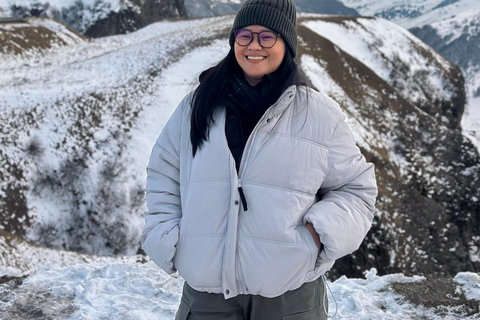 Tbilisi: Private Kazbegi tour with photographer guide