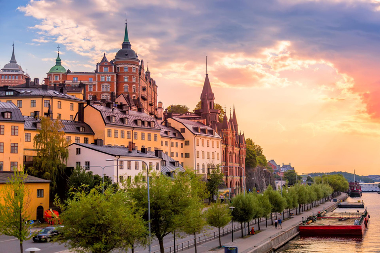 Familjevandring i Gamla stan i Stockholm, Junibacken4-timmars: Familjetur till Gamla stan i Stockholm &amp; Junibacken