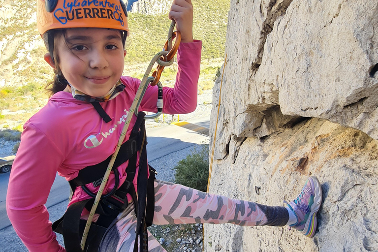 Monterrey: Rappelling class in La Huasteca Park