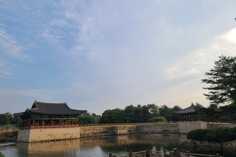 Au départ de Busan : visite du patrimoine UNESCO de Gyeongju avec vue nocturneGyeongju : départ de Busan pour une visite guidée du patrimoine de l&#039;UNESCO avec vue nocturne