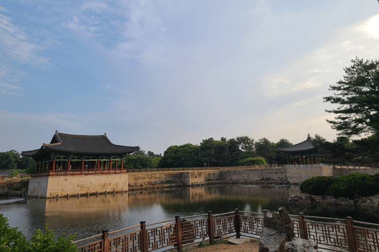 Au départ de Busan : visite du patrimoine UNESCO de Gyeongju avec vue nocturneGyeongju : départ de Busan pour une visite guidée du patrimoine de l&#039;UNESCO avec vue nocturne